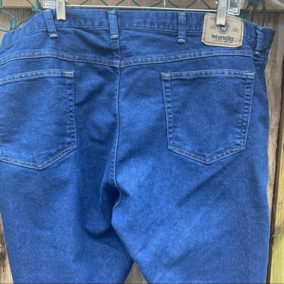 Wrangler mens jeans size 44x 29 Regular Fit.   Color: Blue - Picture 4 of 6